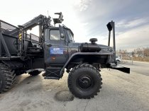 Лесовоз УРАЛ-5557 с новым манипулятором Майман 2026 — готов к работе