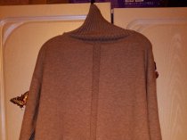 Продаю женский костюм