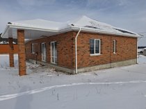 1-этажный дом, 180 м², 15 сот.