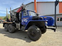 Лесовоз УРАЛ-5557 с новым манипулятором  готов к работе