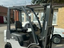 Вилочный погрузчик NISSAN FD15