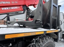Лесовоз УРАЛ-5557 с новым манипулятором Палфингер 2026 — готов к работе